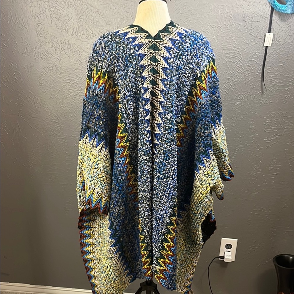 0863.  Kimono Multicolor Zigzag Knit Short - Picture 2 of 3